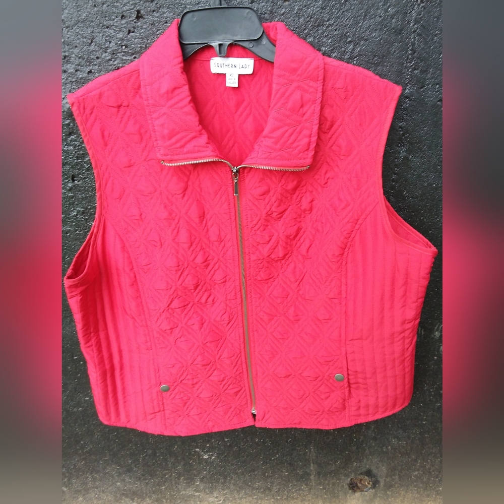 Southern Lady Red Quilted Vest Size XL